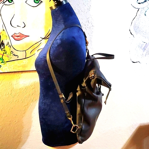 CUSTOM HAND-MADE LEATHER BAG! (Multi-wear) - Picture 5 of 15